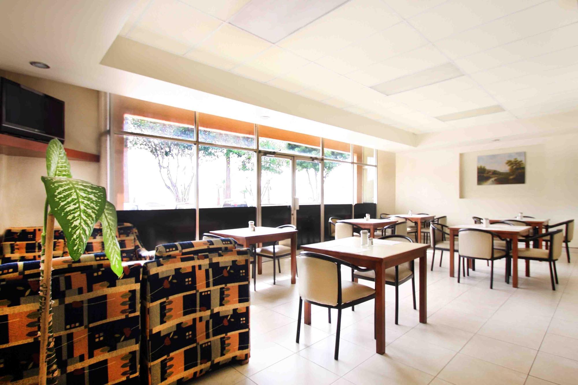 Astor Hotel 3*